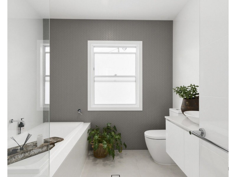 2/8 Fourteenth Avenue, Palm Beach QLD 4221