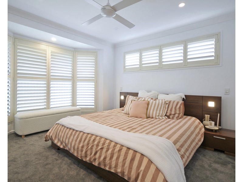 6 Ling Place, Palm Beach QLD 4221