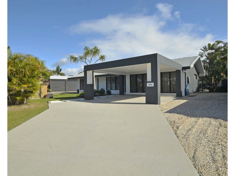 6 Ling Place, Palm Beach QLD 4221