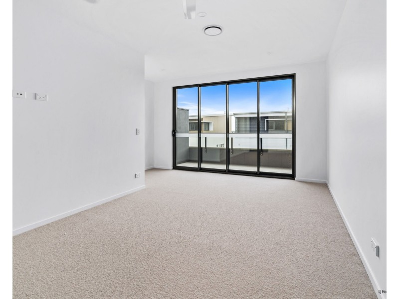 16/56 Harbourview Drive, Hope Island QLD 4212