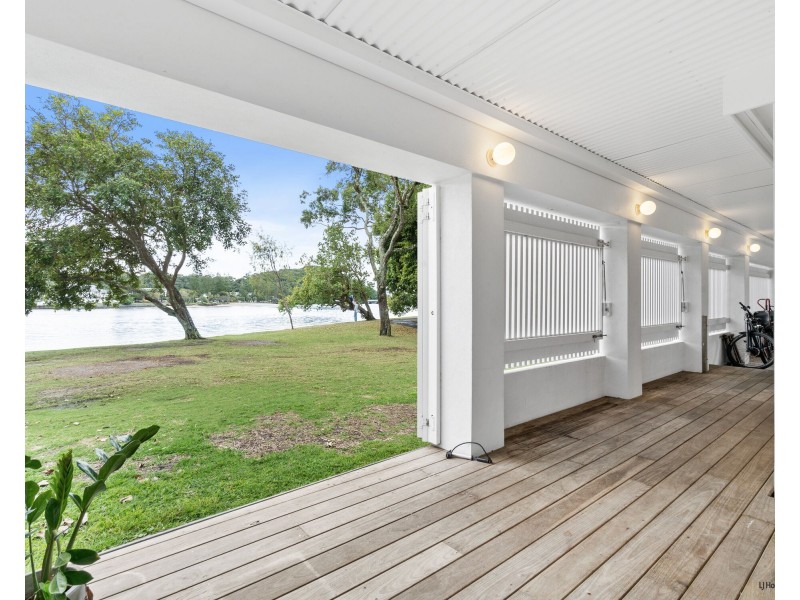 2/41 Murlong Crescent, Palm Beach QLD 4221