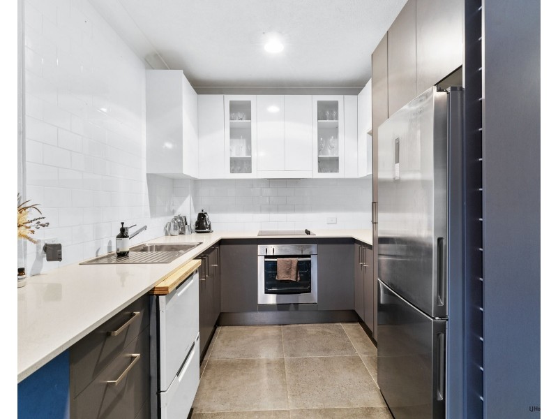 2/41 Murlong Crescent, Palm Beach QLD 4221