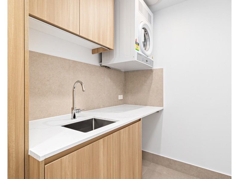 1303/7-11 Miles Street, Coolangatta QLD 4225