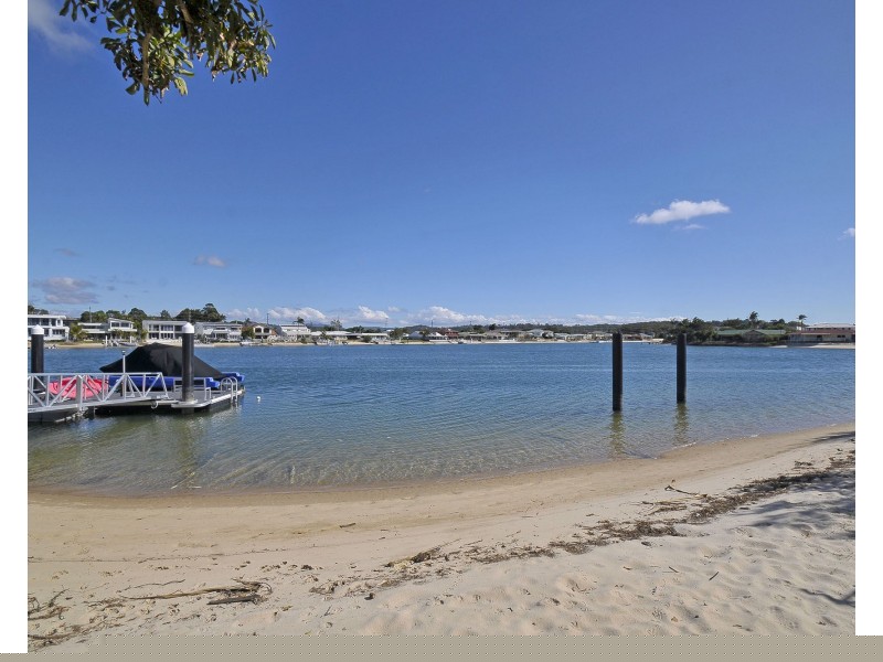 194 Tahiti Avenue, Palm Beach QLD 4221
