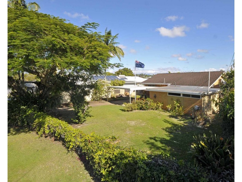 194 Tahiti Avenue, Palm Beach QLD 4221