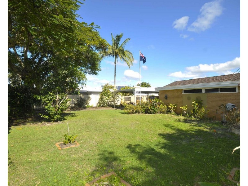 194 Tahiti Avenue, Palm Beach QLD 4221