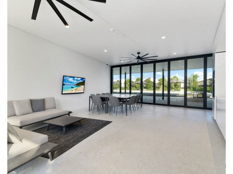 2403/1328 Gold Coast Highway, Palm Beach QLD 4221