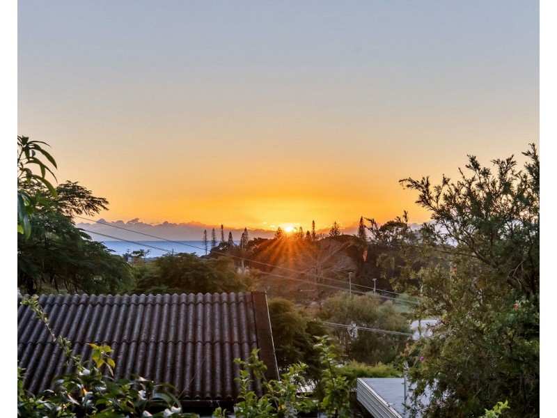 17 Nangana Street, Tugun QLD 4224