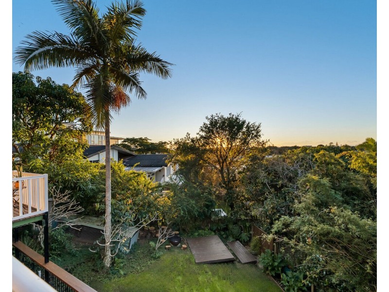 17 Nangana Street, Tugun QLD 4224