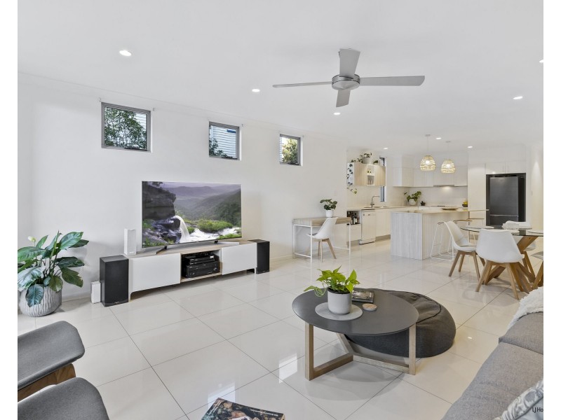 1/30 Stephens Street, Burleigh Heads QLD 4220