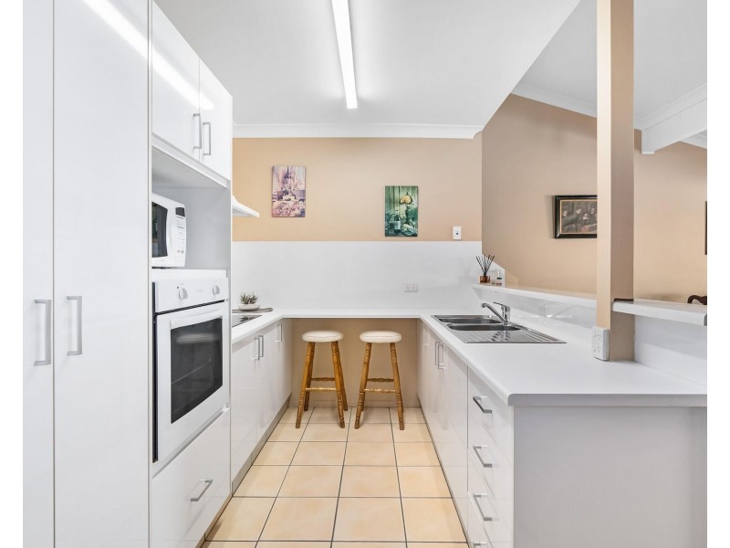 23/4 Itong Place, Currumbin Waters QLD 4223