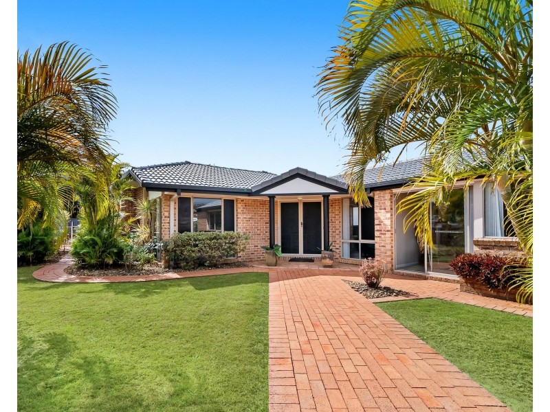 2 Avocado Street, Elanora QLD 4221