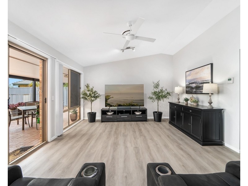 2 Avocado Street, Elanora QLD 4221