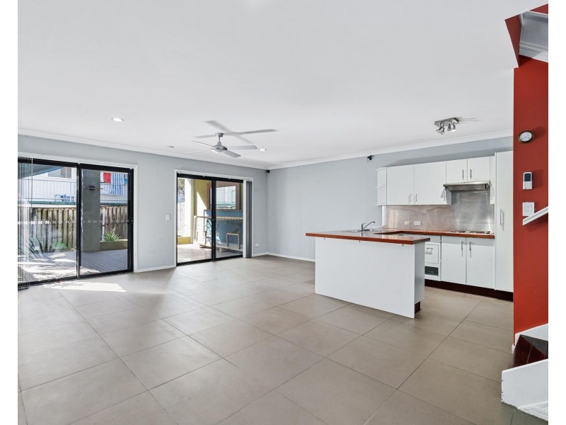 5/283 Nineteenth Avenue, Elanora QLD 4221