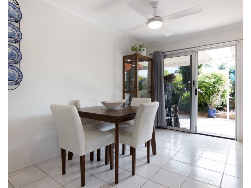 5 Bienvenue Drive, Currumbin Waters QLD 4223