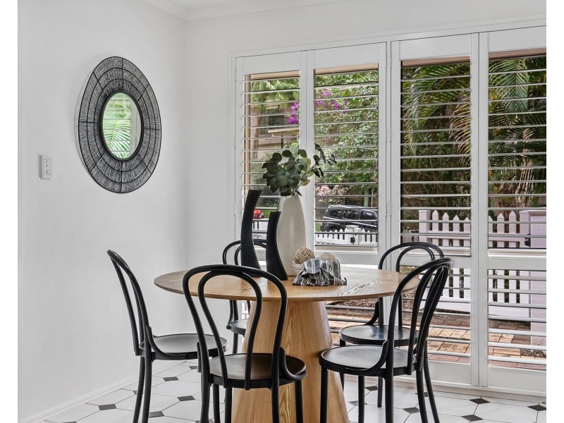 4 Fernleigh Court, Currumbin QLD 4223