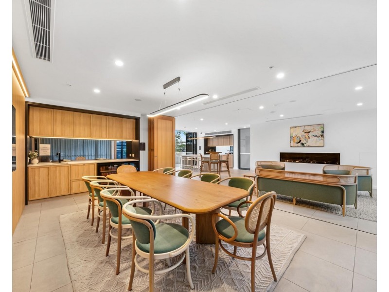 710/2 Mawarra Street, Palm Beach QLD 4221