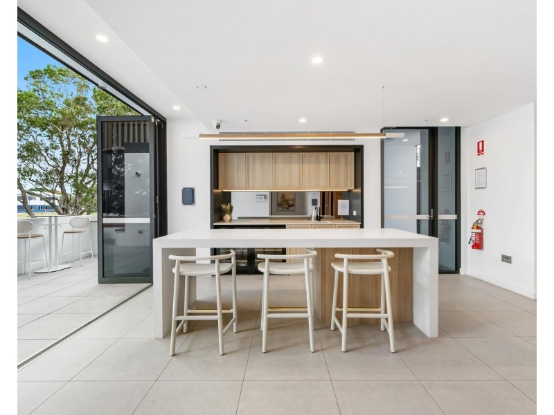 710/2 Mawarra Street, Palm Beach QLD 4221
