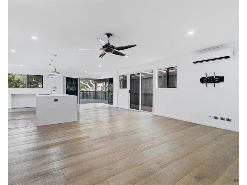 12 Regent Street, Currumbin QLD 4223