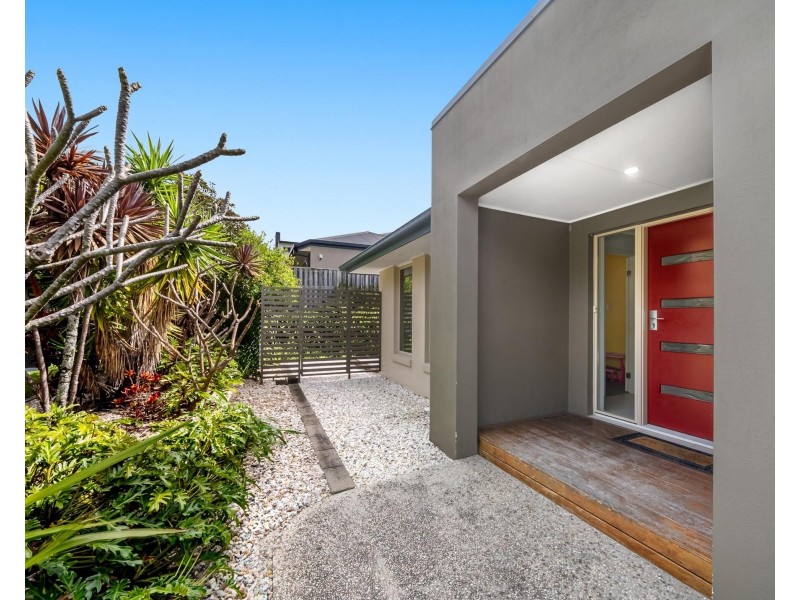 8 Stargate Court, Reedy Creek QLD 4227