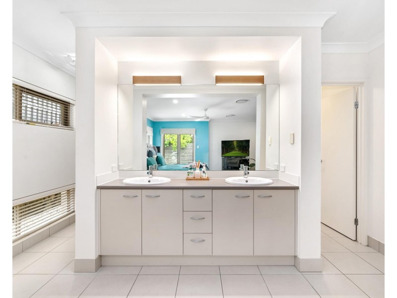 8 Stargate Court, Reedy Creek QLD 4227