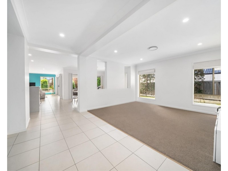 8 Stargate Court, Reedy Creek QLD 4227