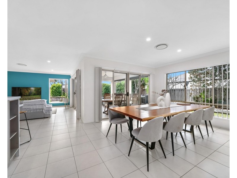 8 Stargate Court, Reedy Creek QLD 4227