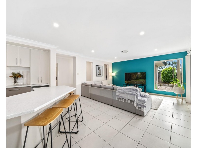 8 Stargate Court, Reedy Creek QLD 4227