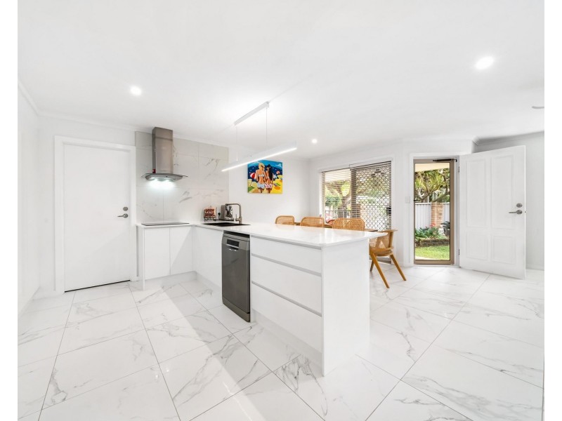 1/30 Yodelay Street, Varsity Lakes QLD 4227