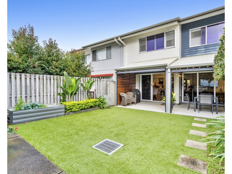 3/4 Border Drive North, Currumbin Waters QLD 4223