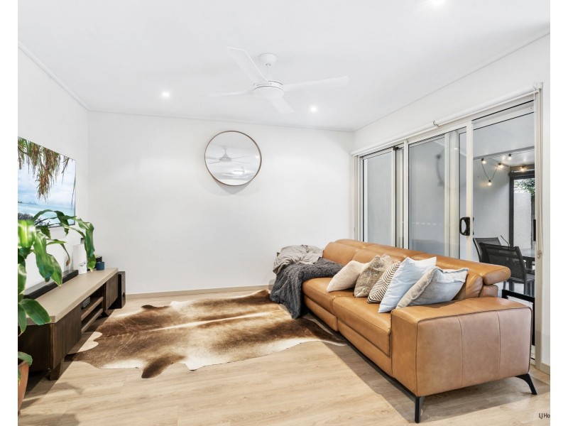3/4 Border Drive North, Currumbin Waters QLD 4223