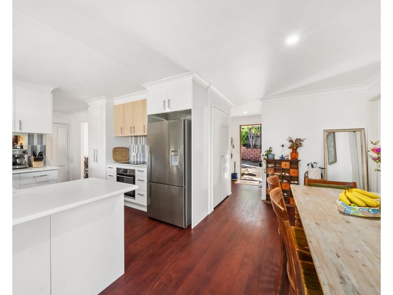 43 Angelica Street, Elanora QLD 4221