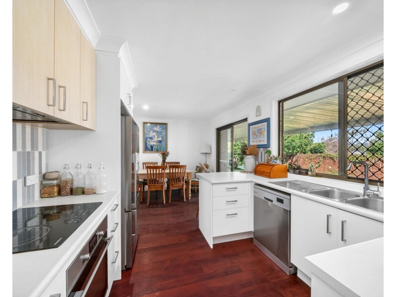 43 Angelica Street, Elanora QLD 4221