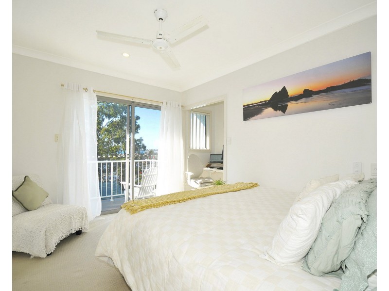 2/5-7 Hillcrest Avenue, Tugun QLD 4224