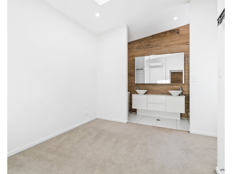 2/27 Burleigh Street, Burleigh Heads QLD 4220