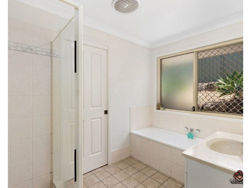 20 Crusader Way, Nerang QLD 4211