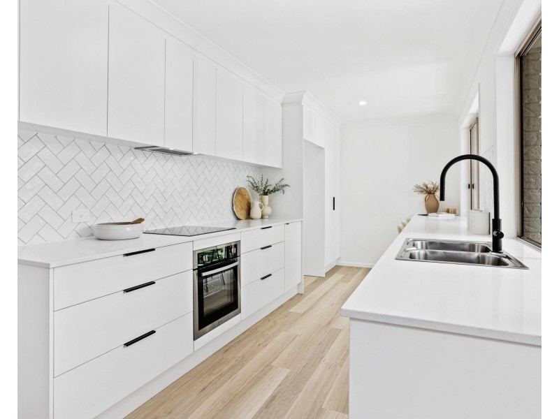 75 Bienvenue Drive, Currumbin Waters QLD 4223