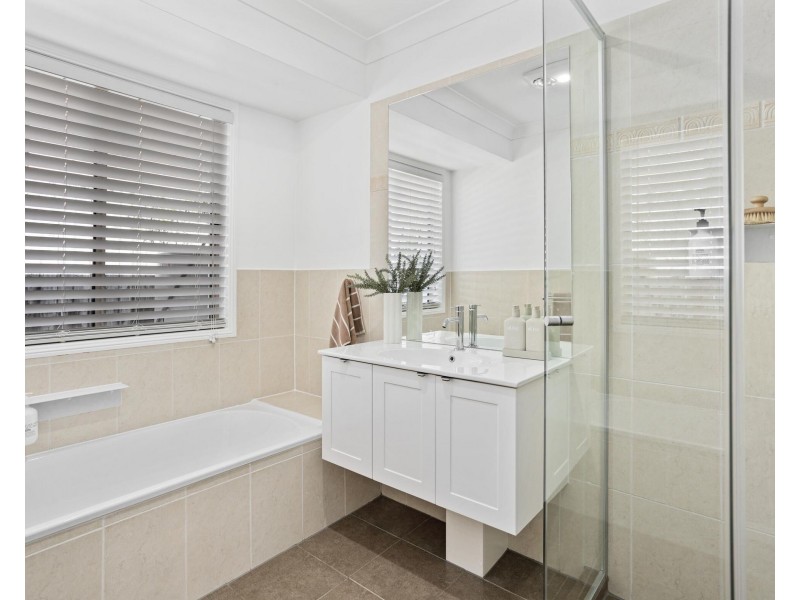 75 Bienvenue Drive, Currumbin Waters QLD 4223