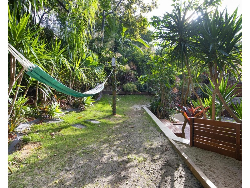 2075/1 Ocean Street, Burleigh Heads QLD 4220