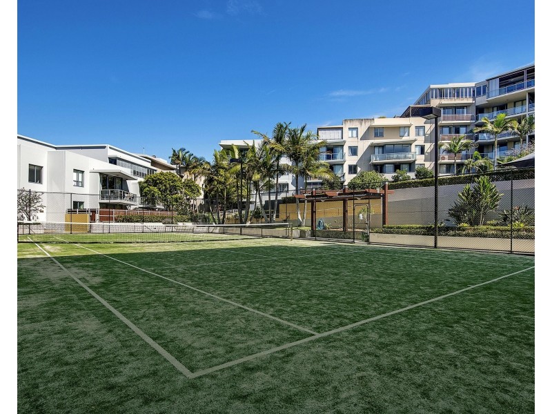 2075/1 Ocean Street, Burleigh Heads QLD 4220