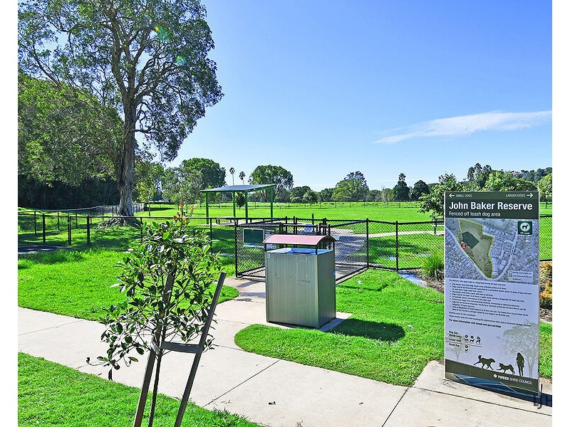 72 Glen Ayr Drive, Banora Point NSW 2486