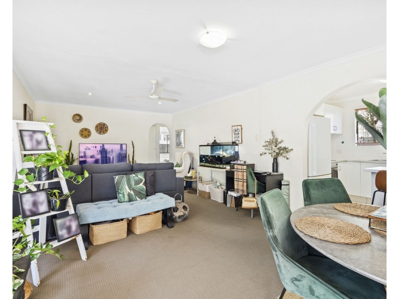 6/10 Twenty First Avenue, Palm Beach QLD 4221
