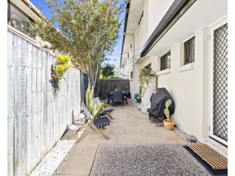 6/10 Twenty First Avenue, Palm Beach QLD 4221