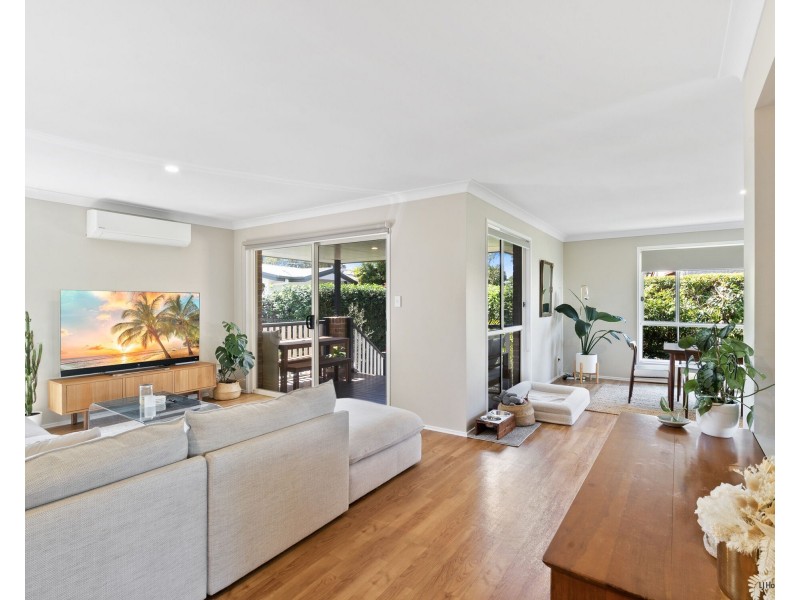 11/27 Tallebudgera Creek Road, Burleigh Heads QLD 4220