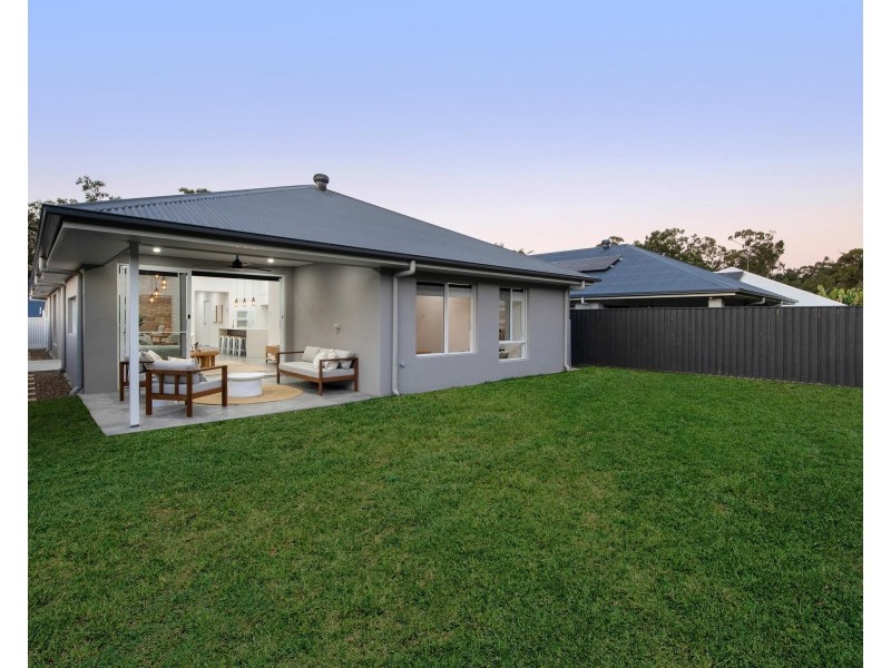 5 Fry Court, Pimpama QLD 4209