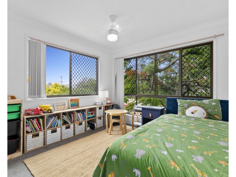 1/4 Tahiti Avenue, Palm Beach QLD 4221