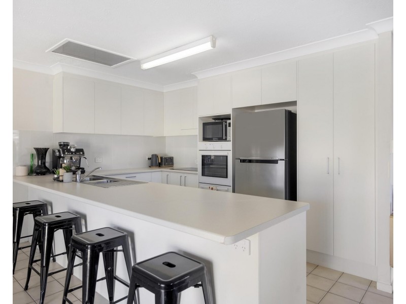 20 Mainsail Street, Currumbin Waters QLD 4223