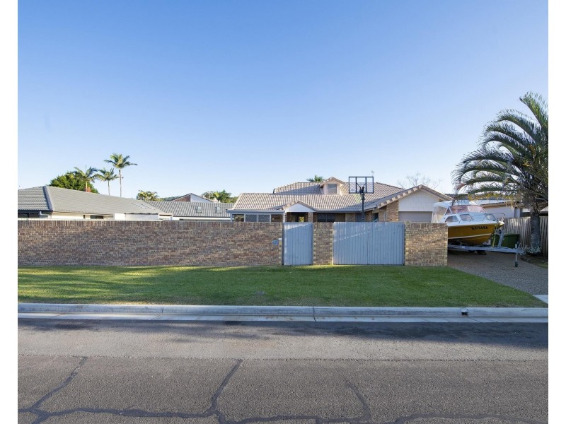 20 Mainsail Street, Currumbin Waters QLD 4223