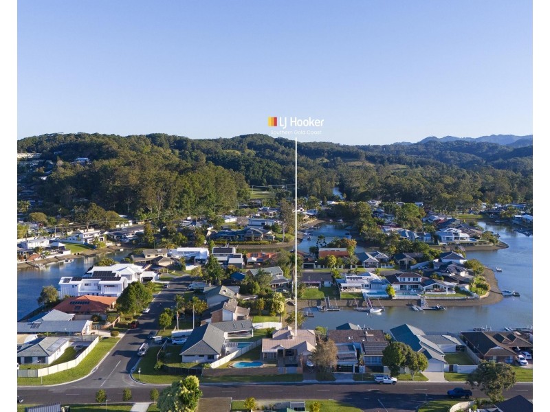 20 Mainsail Street, Currumbin Waters QLD 4223