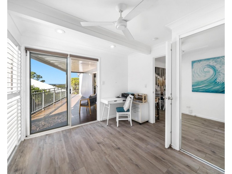 32 Doubleview Drive, Elanora QLD 4221